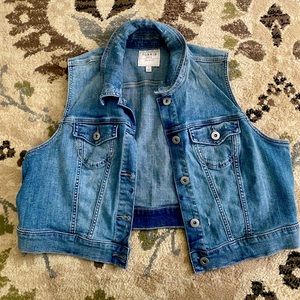 Torrid Lightly Distressed Denim Vest size 1